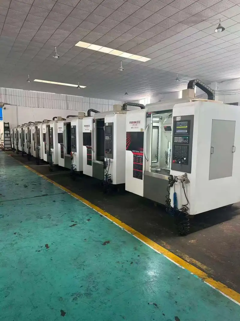 Used MANKEE 650 Vertical Machining Center photo 1