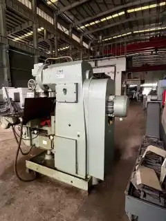 Used Huangshan Wannan X 5032 A Vertical Knee-Type Milling Machine photo 6