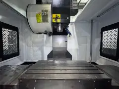 Used Taixin TXC-1165 L 3 Vertical Machining Center with Mitsubishi M 80 A Control photo 4