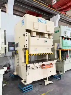 Used CHIN FONG G 2-110 110-Ton Punch Press photo 2