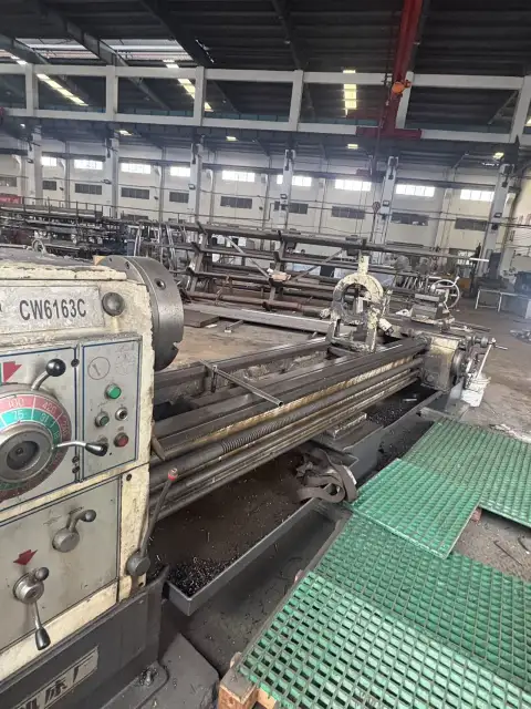 เครื่องกลึงธรรมดามือสอง Dalian No.2 Machine Tool CW 6163 C, 3 m