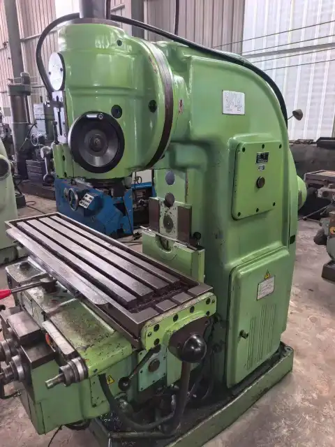 Máy phay đứng BYJC 5032 đã qua sử dụng