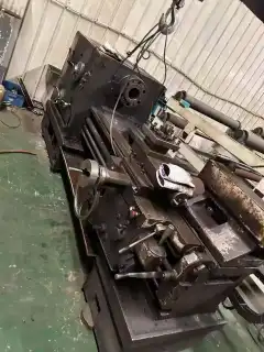 Used Dalian 6163/1000 Conventional Lathe photo 2