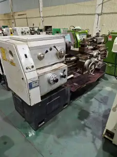 Used Shenyang 6140 Conventional Lathe photo 1