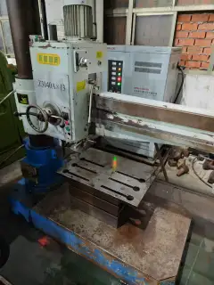 Used Yonghang Z 3040 A x 13 Radial Drilling Machine photo 4