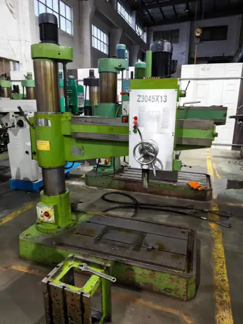 Mesin Bor Radial Xufeng Z 3045 X 13 Bekas