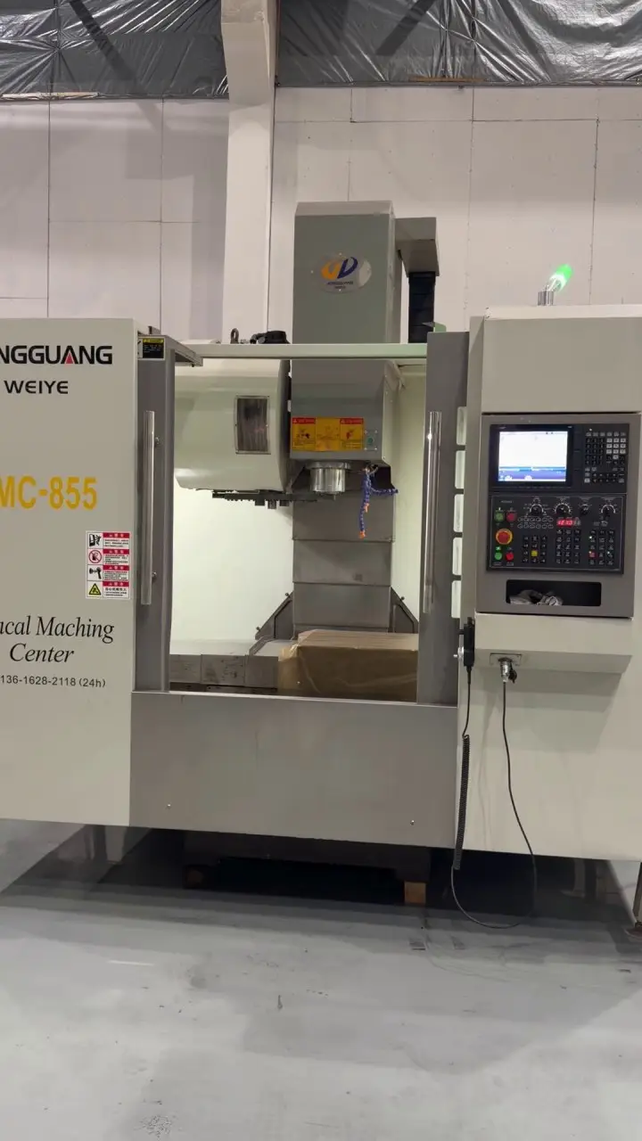 Used HONGGUANG WEIYE 855 L (VMC-855) Vertical Machining Center with Mitsubishi M 80 photo 1