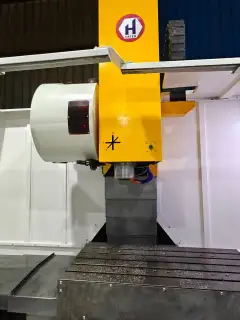 Used HATEN VMA-1165 Vertical Machining Center with Mitsubishi M 70, BT40, 24-Tool ATC photo 4