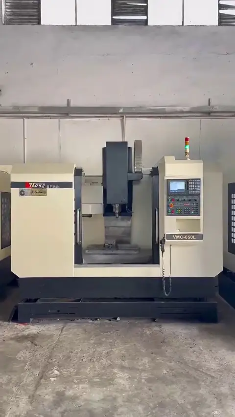 Kullanılmış Yitong VMC-650 L Dik İşleme Merkezi, Mitsubishi M 70 ile