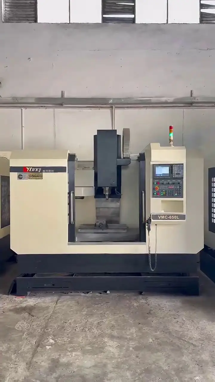 Used Yitong VMC-650 L Vertical Machining Center with Mitsubishi M 70 photo 1