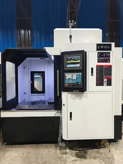 Mesin Grafir dan Frais CNC Taikan C-870 Bekas dengan Kontrol SYNTEC 21 MA