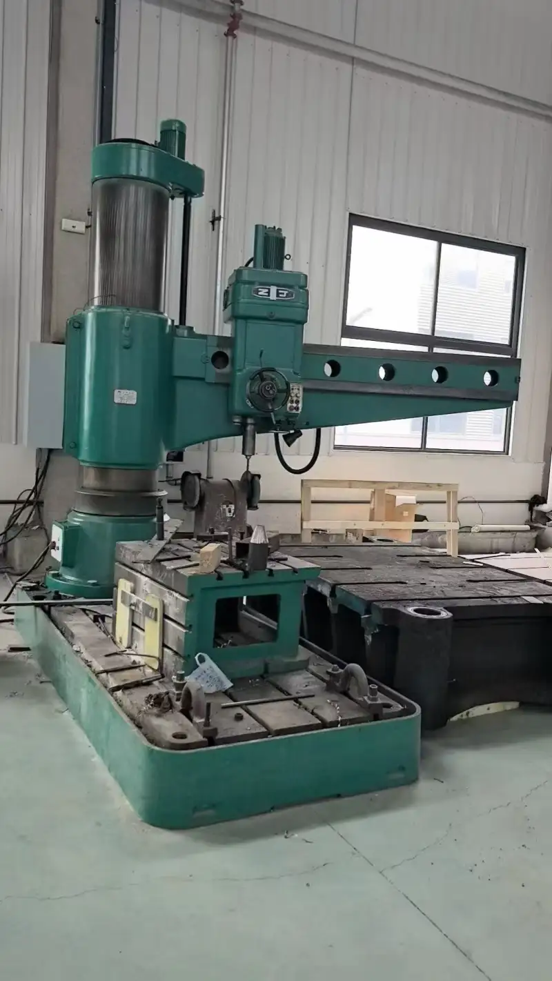 Used Zhongjie Z3080X25 Radial Drilling Machine – 2009, 80mm Drilling, 2500mm Arm, S/N B 50900378 photo 1