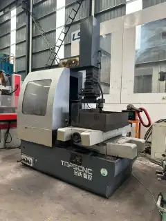 Used Dongqing DK 7732 ZB CNC Wire Cut EDM Machine photo 2