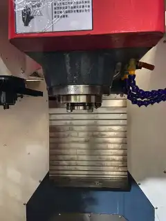 Used Xinfeng V 850 Vertical Machining Center with Mitsubishi M 80 Control photo 3