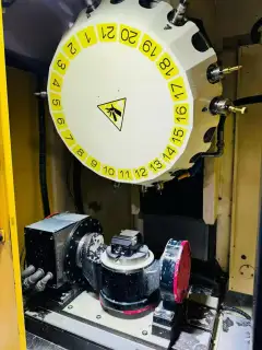 Used FANUC Robodrill α-D 21 MiB 5-Axis Vertical Machining Center photo 3