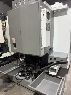 Used YUJIANG T 6 Vertical Drilling and Tapping Center with Mitsubishi M 80 photo 6
