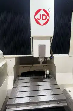 Used Beijing Jingdiao JDLVM 400 P Vertical CNC Engraving and Milling Machine photo 3