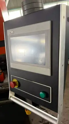 Used Nanjing Hualu D 13200 100-Ton 3.2 m Dual-Servo CNC Press Brake photo 2