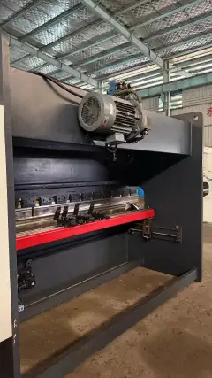 Used RuiKe 10032 Dual-Servo CNC Press Brake photo 5