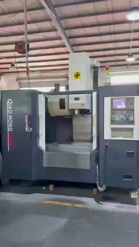 Pusat Pemesinan Vertikal QIAO HONG 855 Bekas dengan FANUC 0i-MF Plus