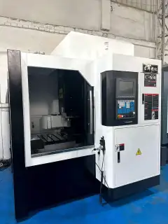 Used Taikan C-650 Vertical Machining Center with SYNTEC 21 MA-H photo 4