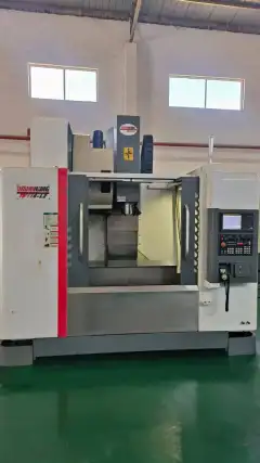 Used Longze Hujiang TV 116-L 2 BT50 Vertical Machining Center photo 1