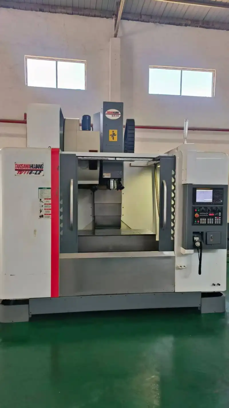 Used Longze Hujiang TV 116-L 2 BT50 Vertical Machining Center photo 1