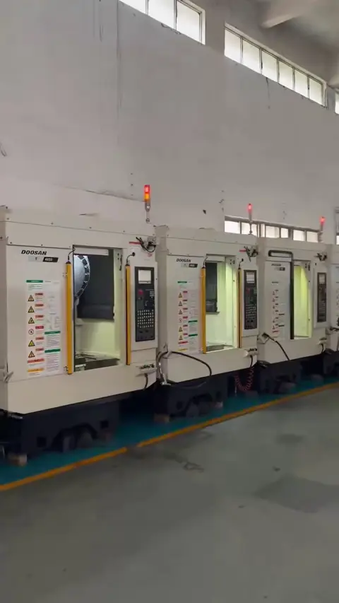 Centro de taladrado y roscado CNC DN Solutions T 4050 de segunda mano con control Mitsubishi M 80 A