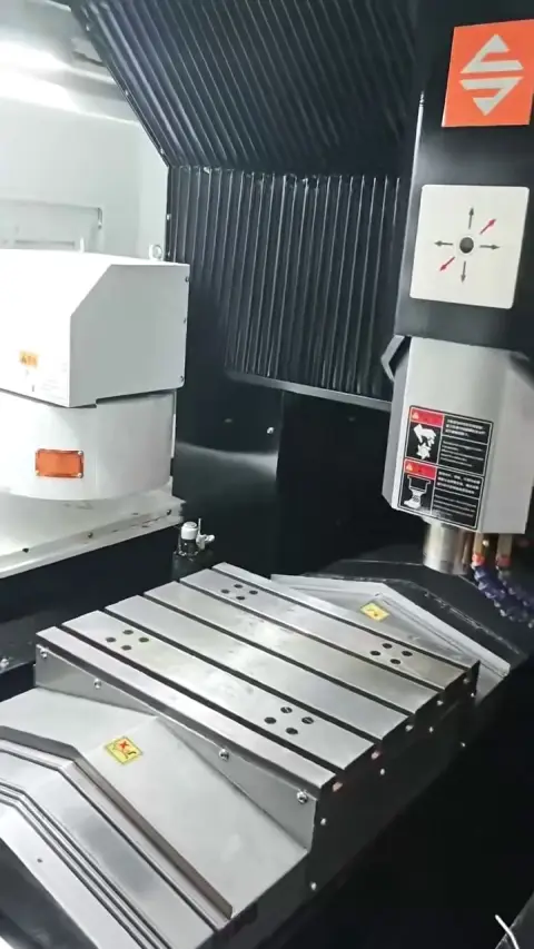Used Youjie 650 Engraving and Milling Machine with SYNTEC 21 MA-E