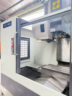 Used Shixinghong 650 Vertical Machining Center with Mitsubishi M 70 A Control photo 2