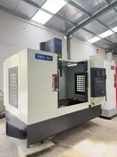 Used Shixinghong 650 Vertical Machining Center with Mitsubishi M 70 A Control photo 5