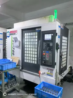 Used Yangsen 855 Vertical Machining Center with Mitsubishi M 80 Control photo 3