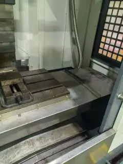 Used 650 L Vertical Machining Center with Mitsubishi M 80 Control and BT40 Spindle photo 4