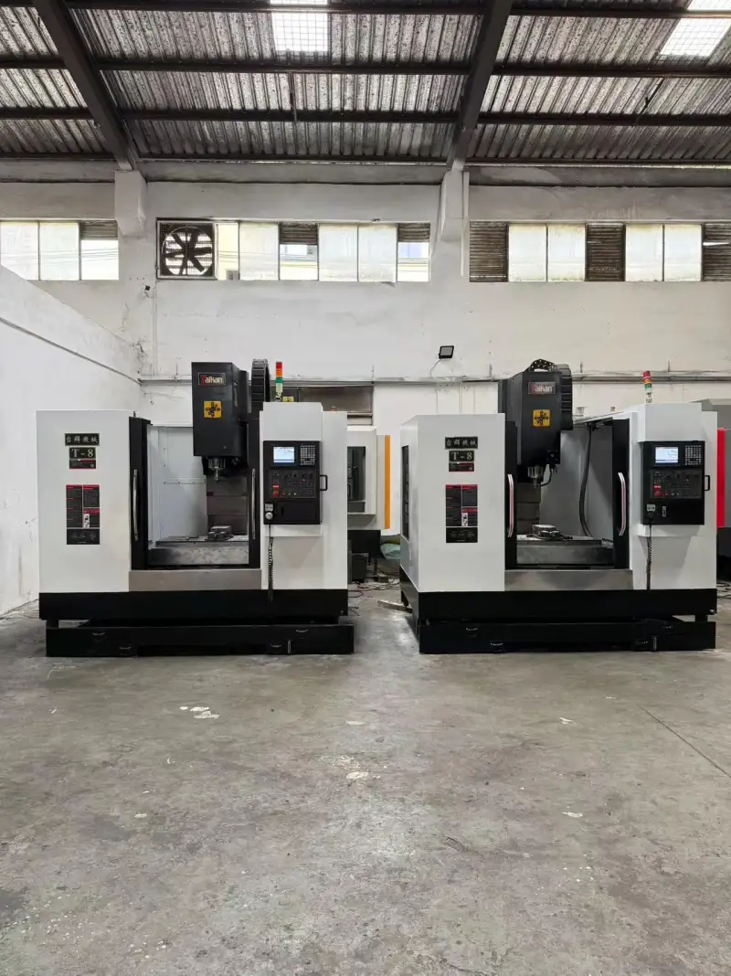 Used Taikan T 8 Vertical Machining Center with Mitsubishi M 70 A Control photo 1