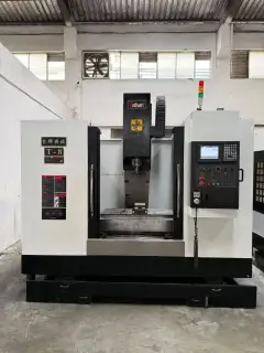 Used Taikan T 8 Vertical Machining Center with Mitsubishi M 70 A Control photo 2