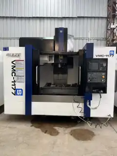Used RUIZE VMC-1177 Heavy-Duty Vertical Machining Center photo 4