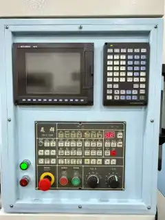 Used Chaoqun V-6 L Vertical Machining Center with Mitsubishi M 70 V Control photo 6
