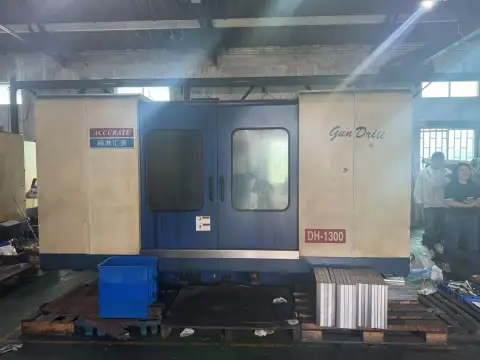 Used ACCURATE DH-1300 CNC Deep Hole Drilling Machine with SYNTEC 10 A Control
