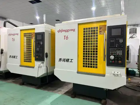 مركز ثقب وتسنين عمودي Qiaohong T 6 مستعمل مع تحكم Mitsubishi M 80