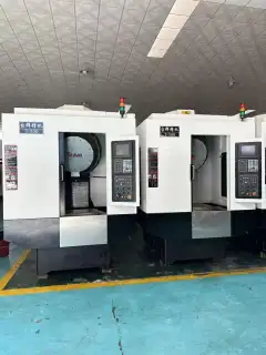 Used Taikan T-500 Vertical Machining Center with Mitsubishi M 70 A Control photo 2