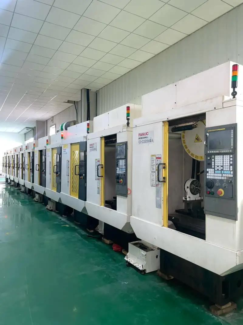 Used FANUC ROBODRILL α-D 21 MiB Vertical Drilling and Tapping Center photo 1