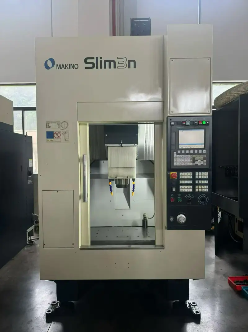 Used Makino Slim 3 n Vertical Machining Center photo 1